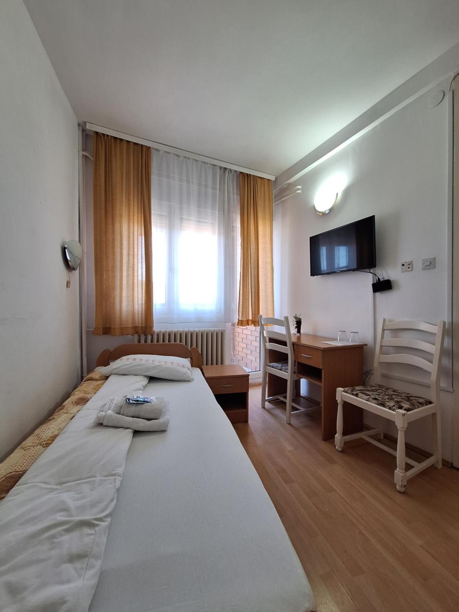 Hotel Konaciste Trstenik Extérieur photo